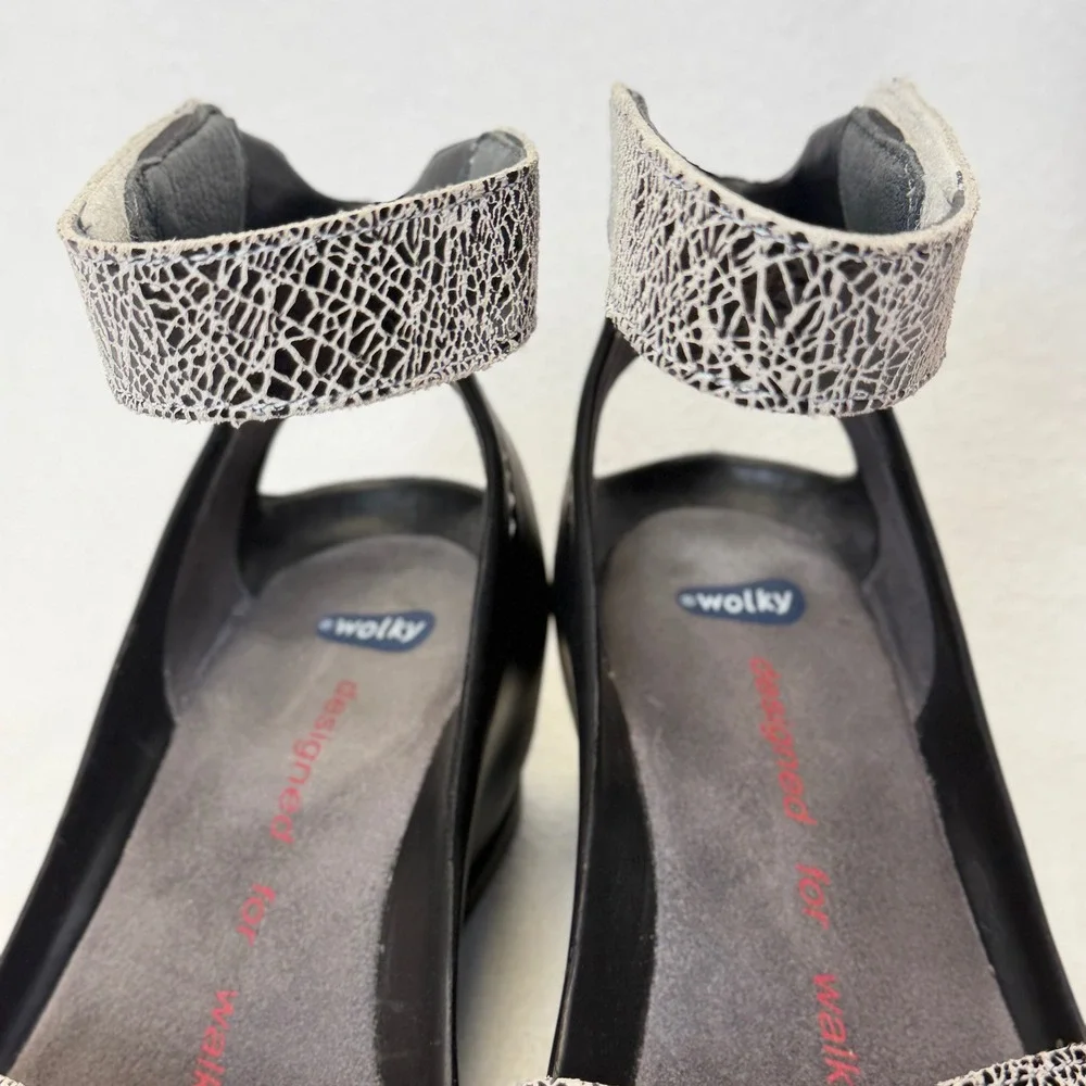Wolky Do Black Wedge Sandals Ankle Strap Geometric Print Womens 37 6.5-7